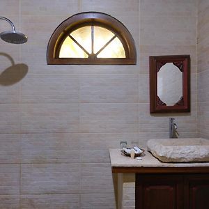 Kamar kembar standard
